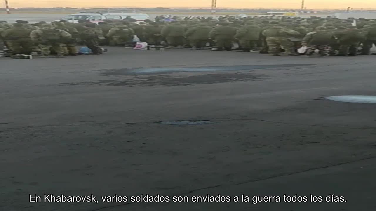 En Khabarovsk, varios cientos de reclutas son enviados a la guerra todos los días.