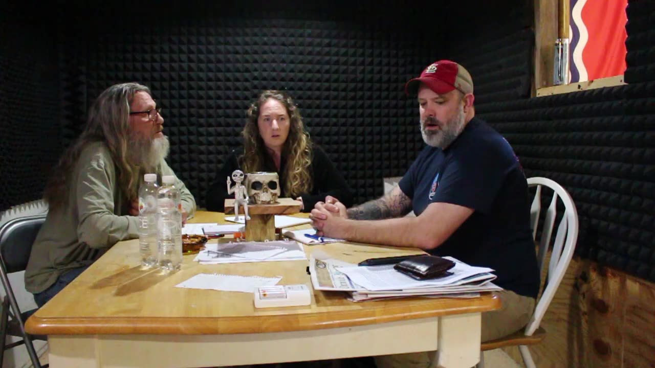 Ear Buds, Rock and Roll and F#@k those people - Kershaw County Liberty Report
