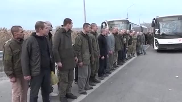 Footage of today's prisoner exchange, during which Russians returned 107 of their fighters