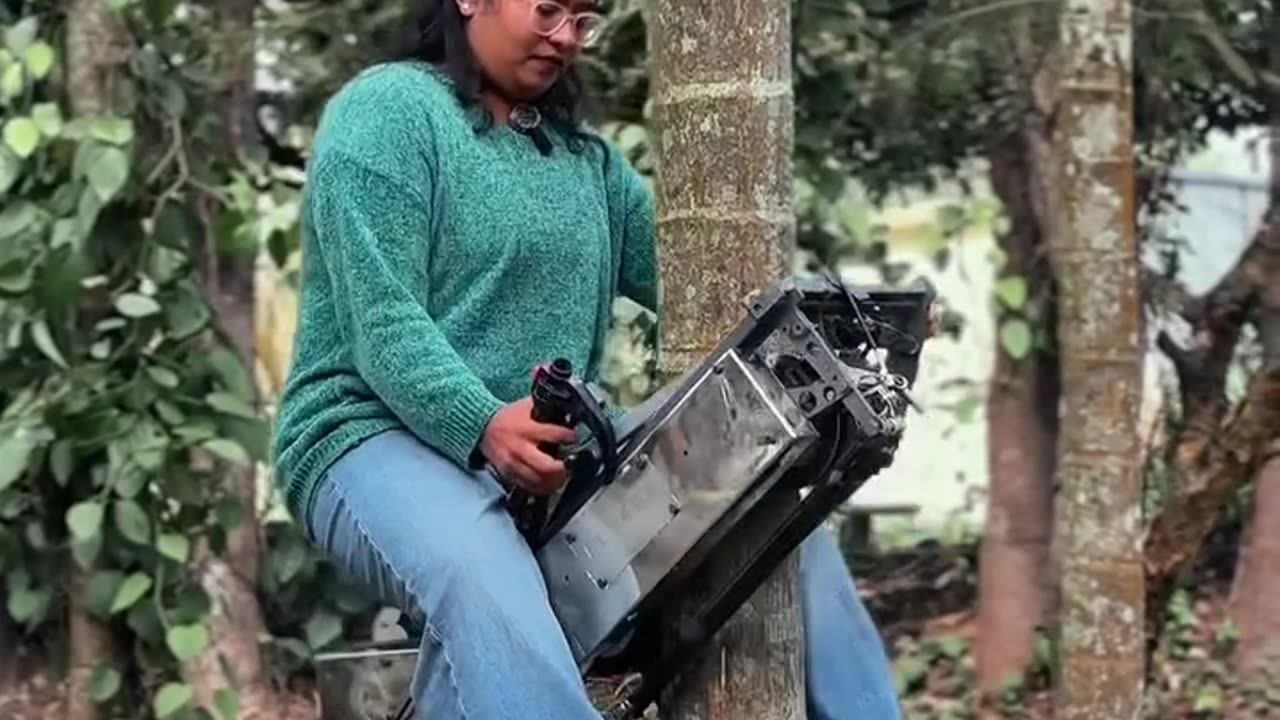 How to climb a coconut tree