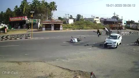 Road accident CCTV captures