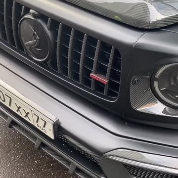 G Wagon with fully exposed carbon fibre #cars #car #black #tinted #gwagon #gclass #g63amg #carbon