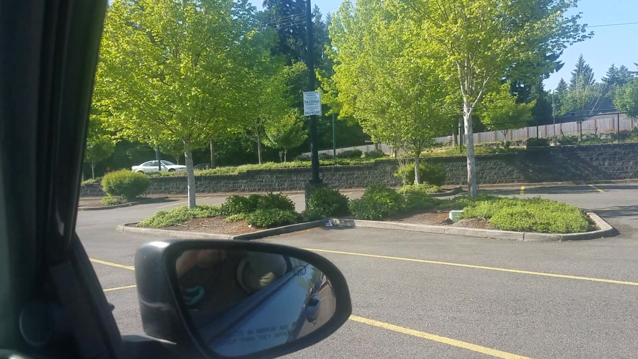 Trolling Around Parking Lot & Skreets after Shopping at Fred Meyer