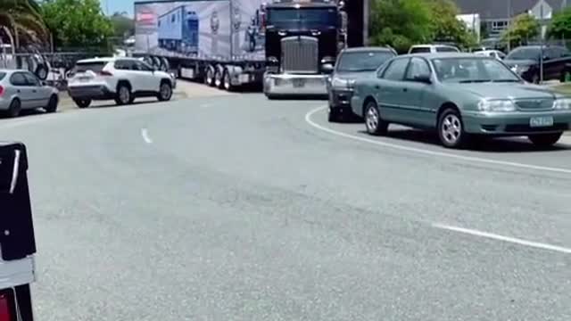 The 200-road train crosses S-bend.