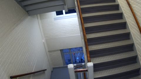 3895FHOB05Stair7_2021-01-06_07h09min27s777ms.mp4