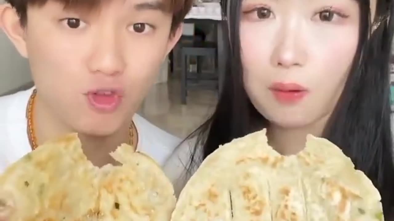Funny Couple Emoji Eating Challenge | #asmr #food #funny #eating #shorts