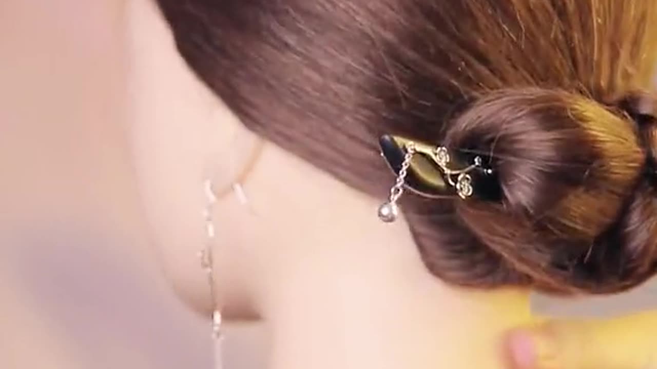 Party hairstyles: learn how to make the most sophisticated and elegant looks