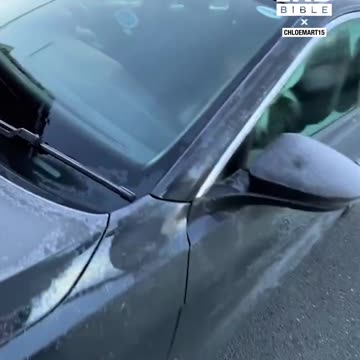 Life hack for defrosting car windows