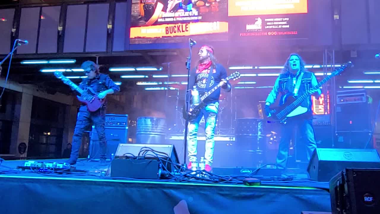 Wyld Ryde "Puppet On A String"