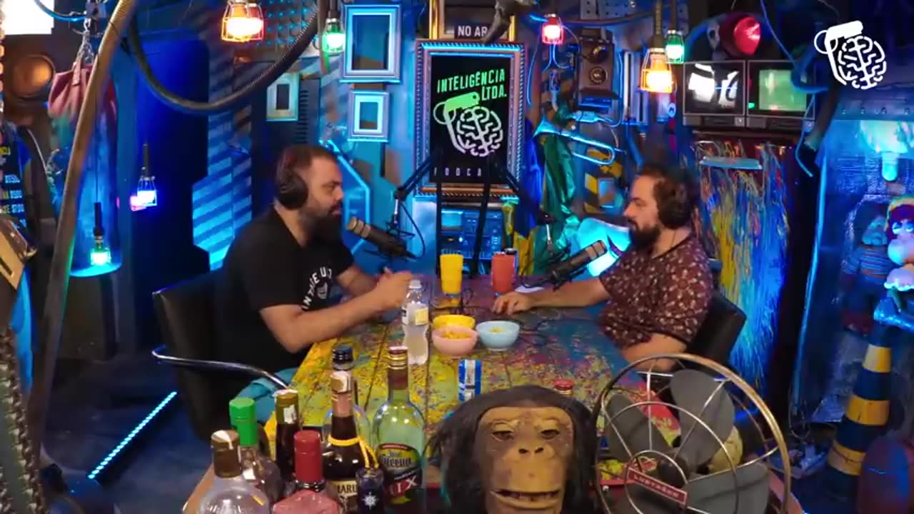 METERAM BALA ACHANDO QUE ERA POLÍCIA - IGOR 3K (FLOW PODCAST) Cortes do Inteligência Ltda.
