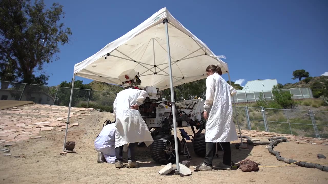HOW DO WE GET MARS SAMPLES SAFELY TO EARTH?