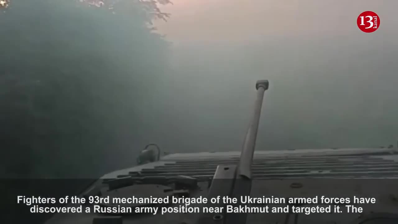 Ukrainian BMP fires continuously at the area where Russians are located near Bakhmut