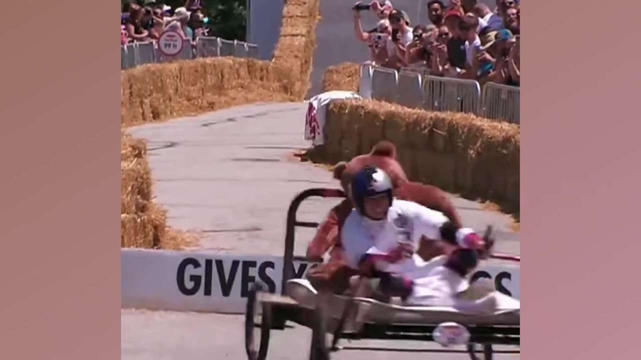 RED BULL Speed Challenge with Light and Decorated Vehicles