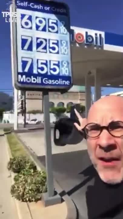 Crazed Liberal Wants to Charge Putin for Gas