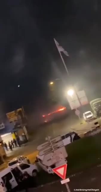 VID: Guadeloupe Reports Coming in Live Ammo Being Fired at Police over Protests