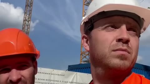 Funny video Обычный день на обычной стройке🪜🦺 an ordinary day at an ordinary construction site