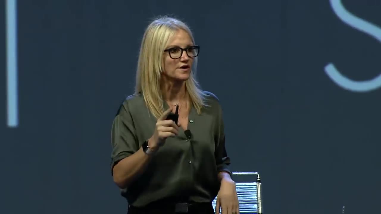 The ONLY way to stop procrastinating _ Mel Robbins