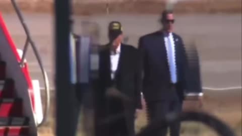 Trumps walks off the plane like a total Bad Ass to the Undertaker Song. 🔥