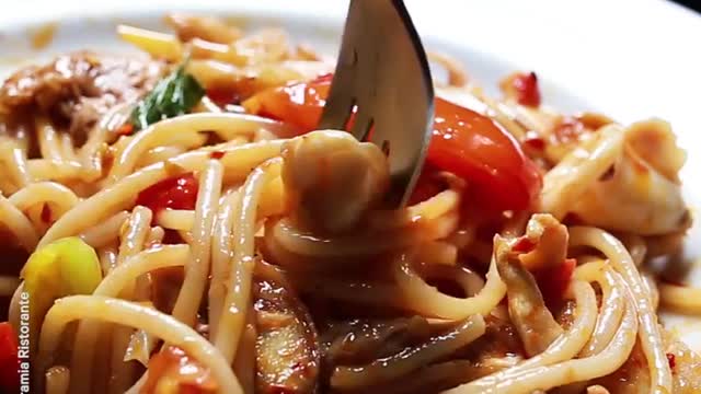 How to Eat Pasta Like an Italian _ Cuisine Code _ NowThis