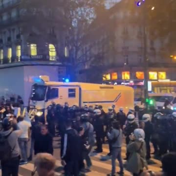 RadioGenoa: French police crack down on pro-Hamas demonstration in Paris.