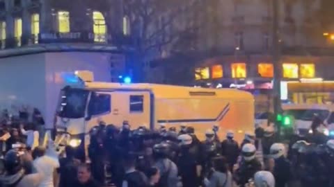 RadioGenoa: French police crack down on pro-Hamas demonstration in Paris.