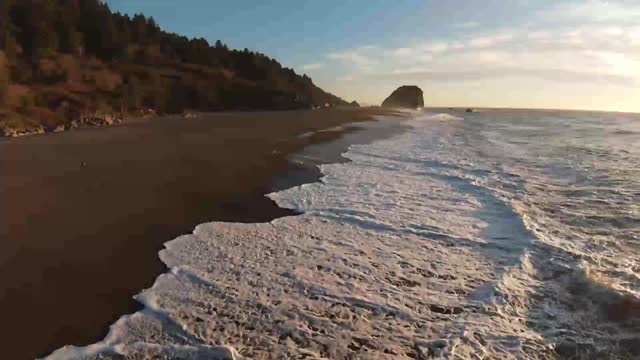 Klamath, CA - Chillin on the Beach with the Family - DJI FPV