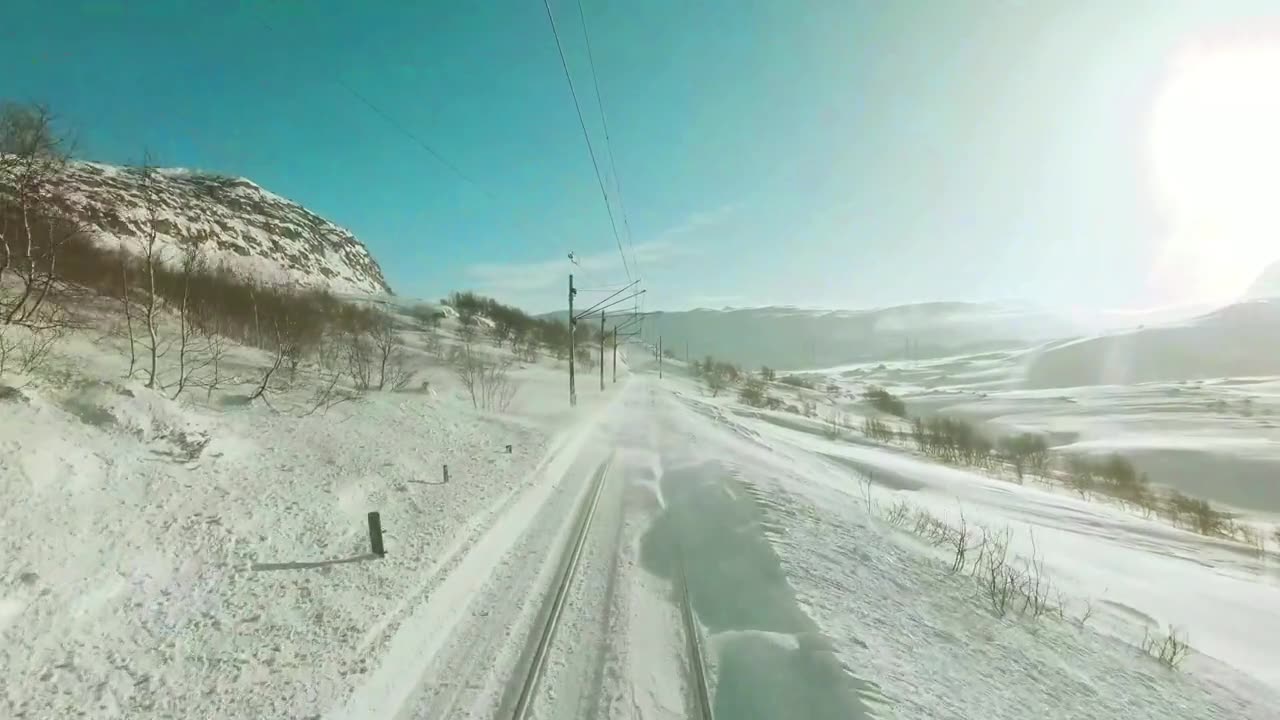 Train View / Snow View