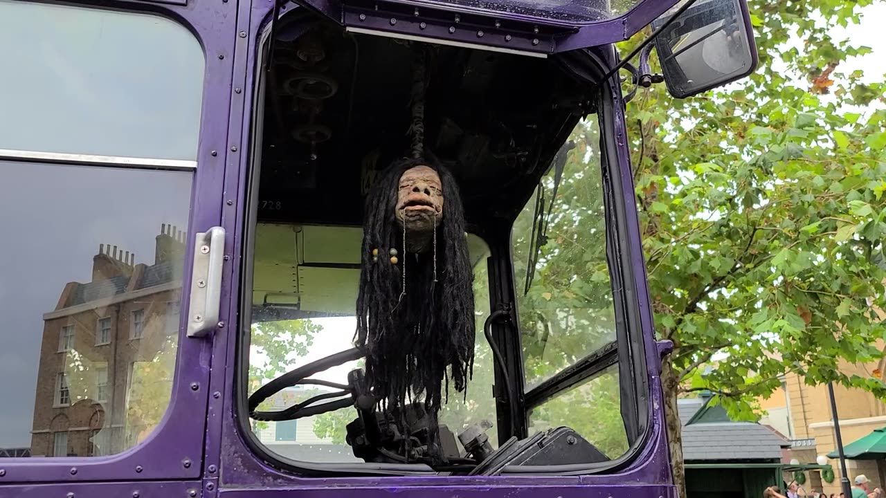 I Meet The Shrunken Head At Universal Studios Orlando