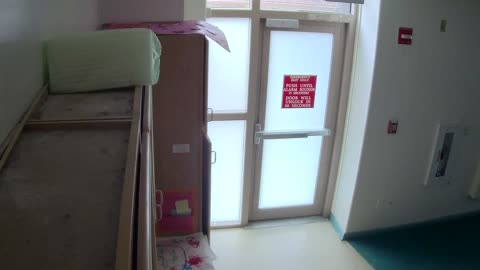 3852FHOB01DaycareEExitWest_2021-01-06_11h00min01s010ms.mp4