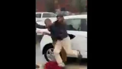 6th grader beats up 8th grader