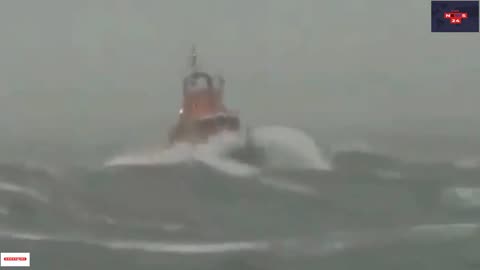 Unstoppable cyclone Biparjoy with powerful wind, causing damage in India and Pakistan