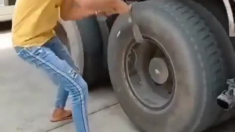 How to start a truck with the drive wheel