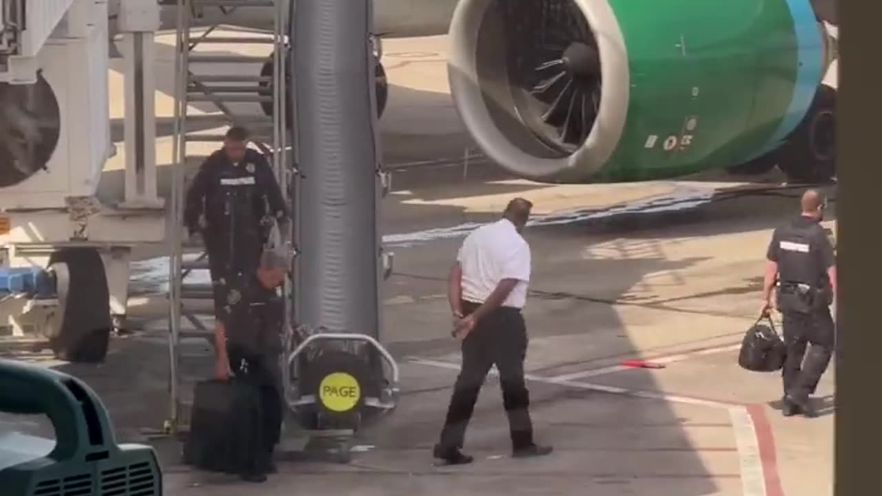 Frontier Airlines pilot arrested while preparing the aircraft for departure at Houston Airport.