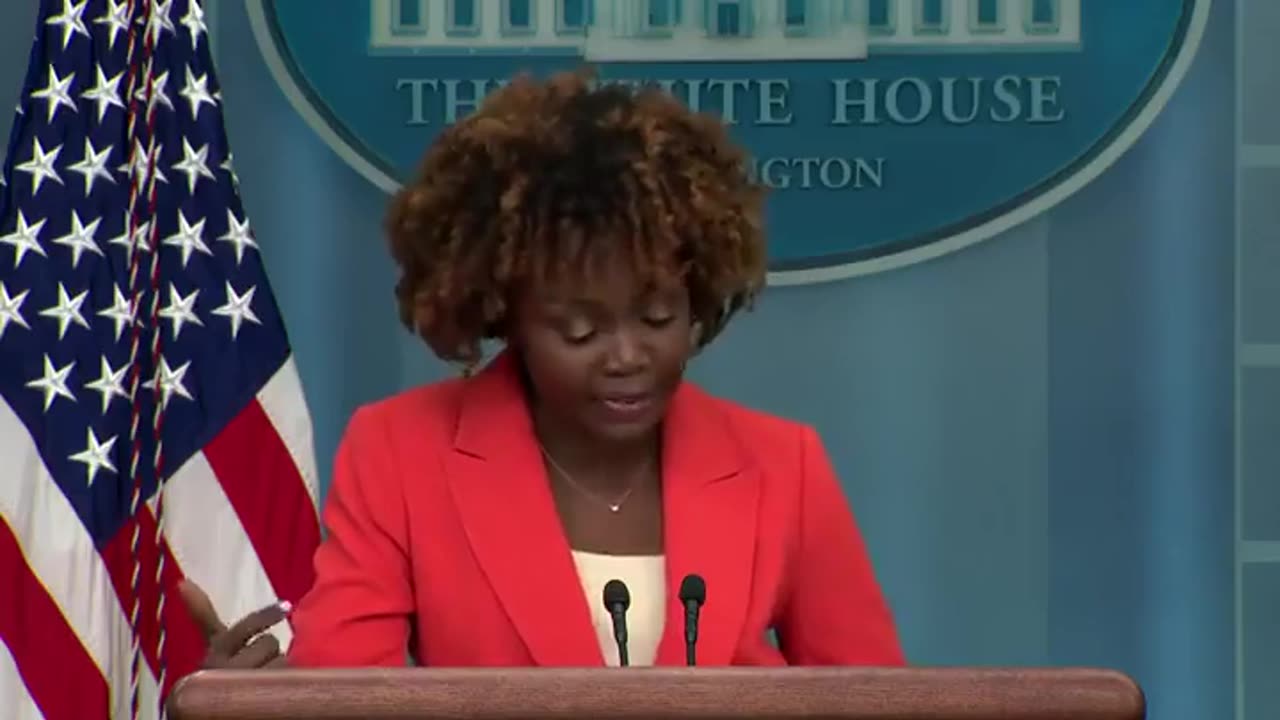 WH press sec: "The Cabinet is majority people of color for the first time in history."