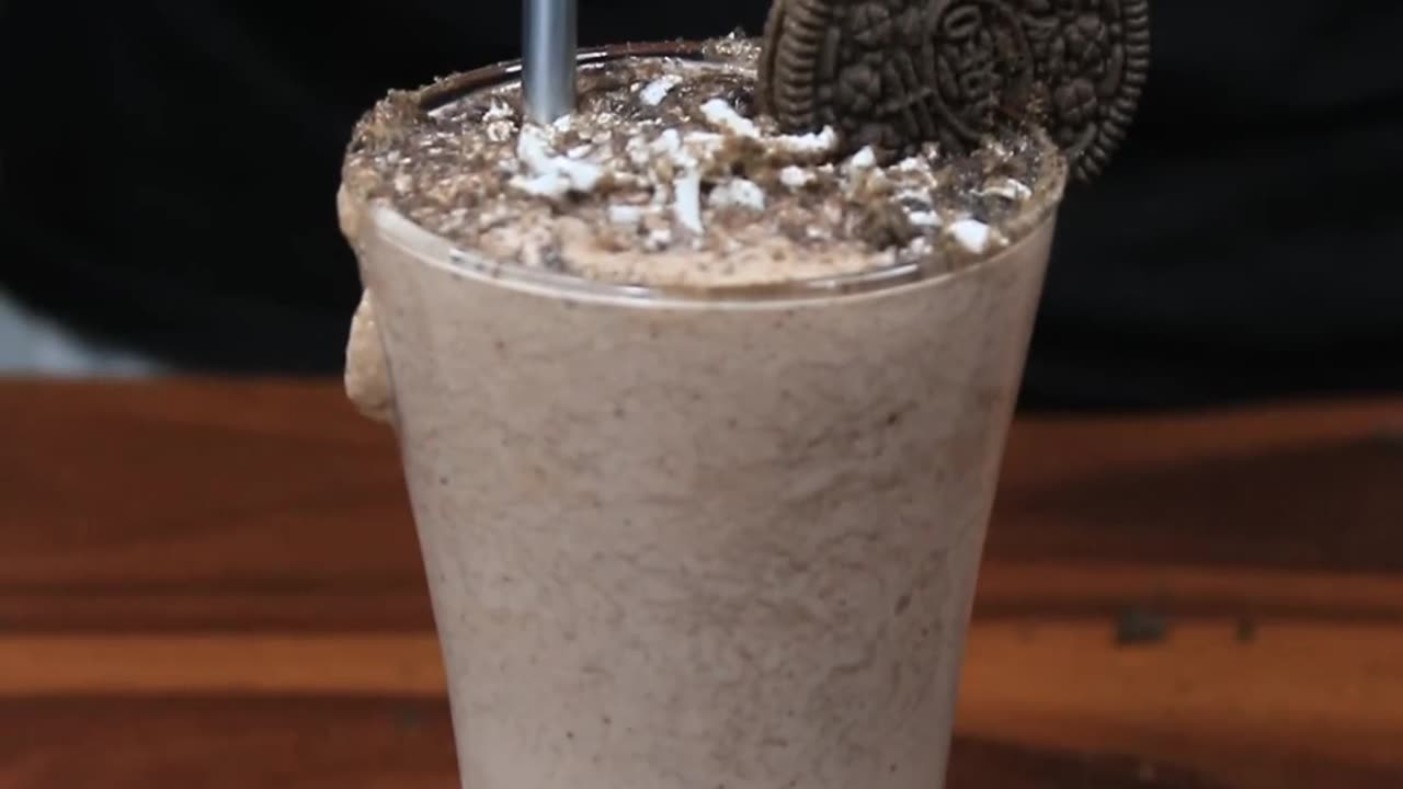 How to make a oreo Milkshake