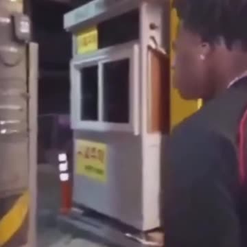 Hilarious! Dog Bites Live Streamer's Face: Instant Karma!