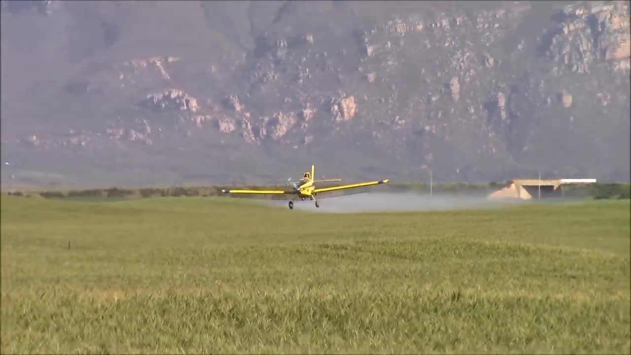 Air Tractor - Extreme aerial application - How low can you go?