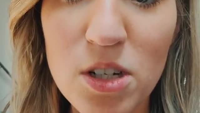 これは変だな...。 肉の中から人間の歯が発見された?😳