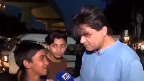 اینکر سے ہمت نہیں ہو رہی تھی کہ مزید سوالات کرتا، لڑکے نے بہت معصومیت سے احوال بیان کر دیے