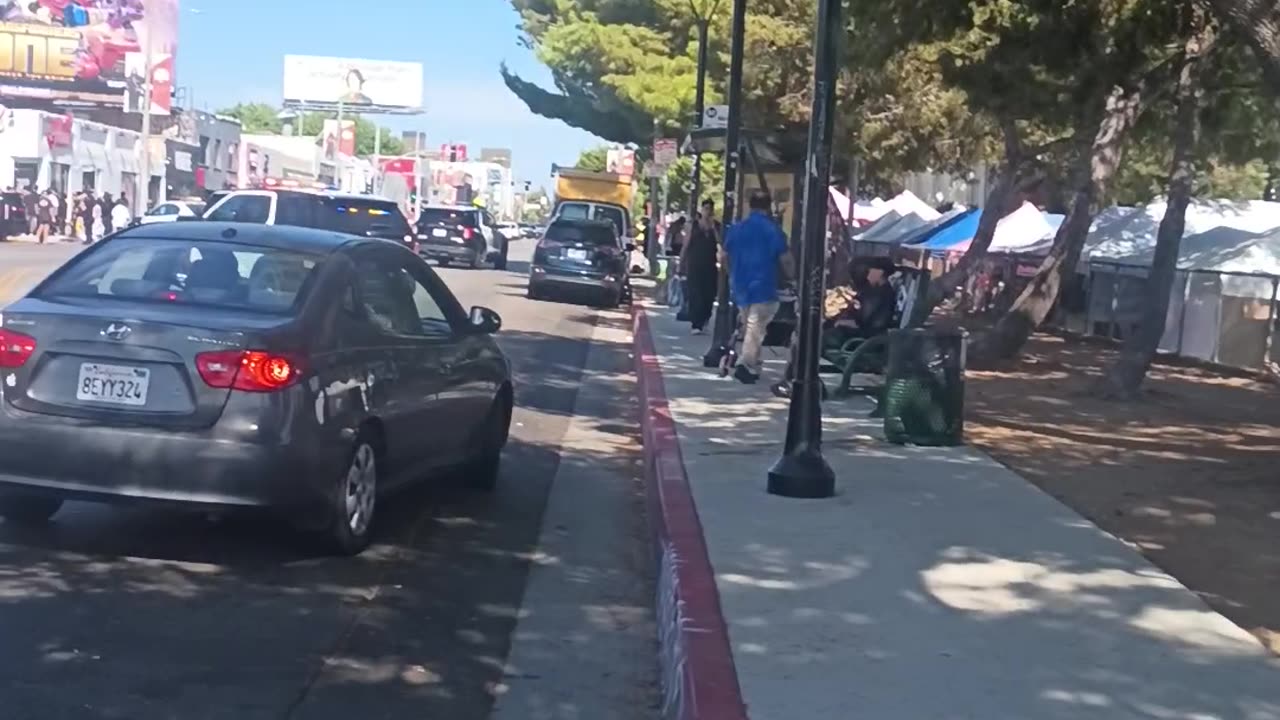 🤣🤣 Just another peaceful shooting happening now in Los Angeles.🤣🤣