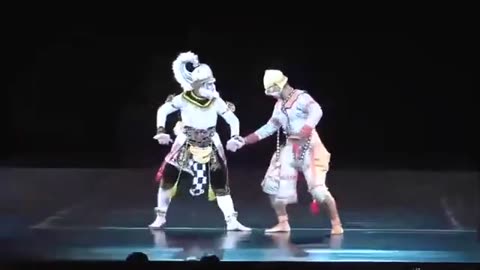 คลิป เมื่อหนุมานอินโดนีเซีย ประจันหน้ากับ หนุมานไทย..