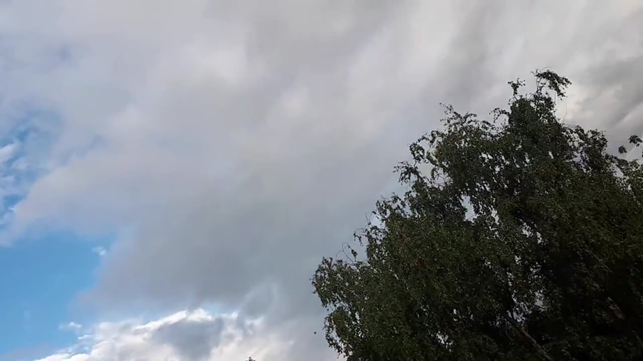 Himmel in Berlin am 28.07.2023 um 19:20 Uhr