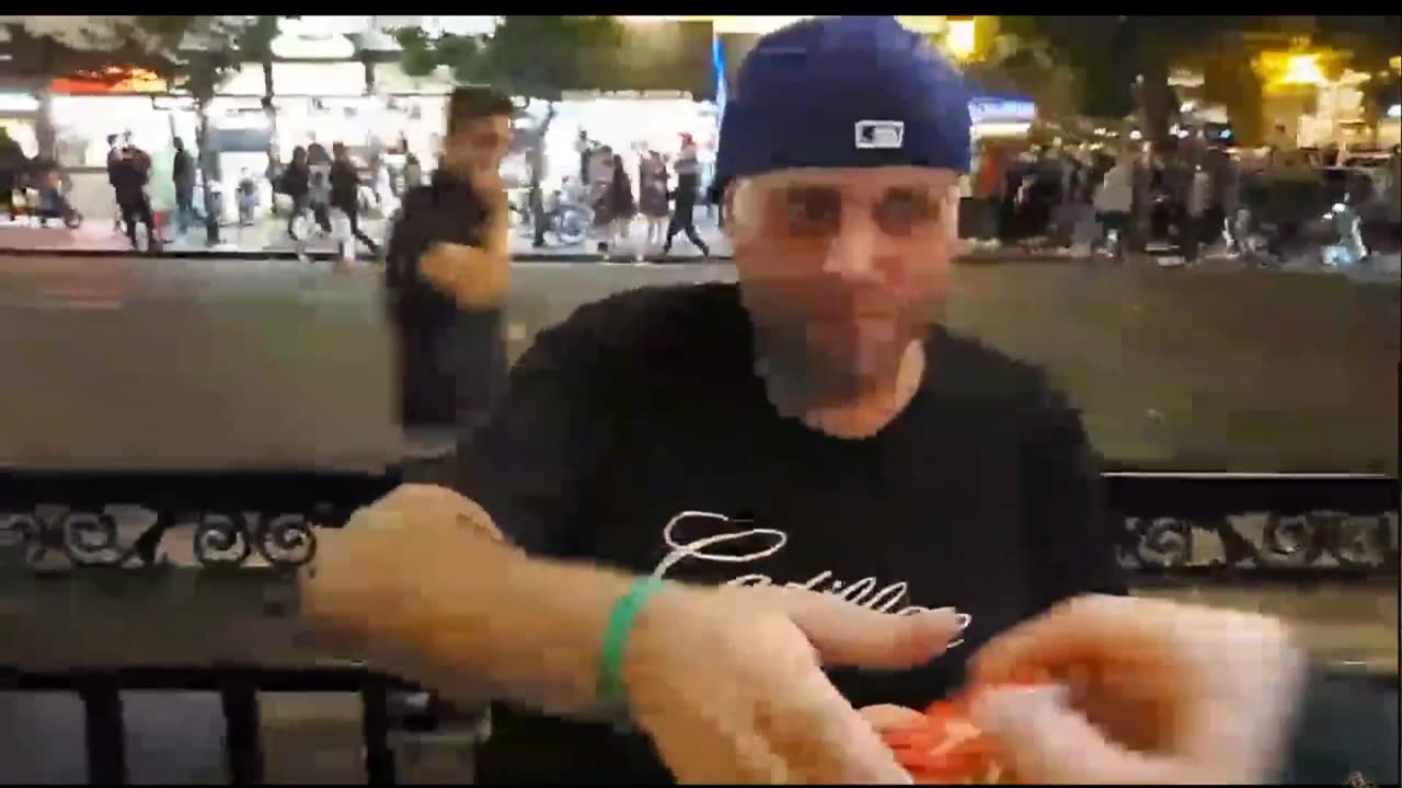 Onlyusemeblade trolling at twitchcon part 1