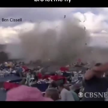 The plane crashed into the crowd 😱😱😱😱😱😱😱