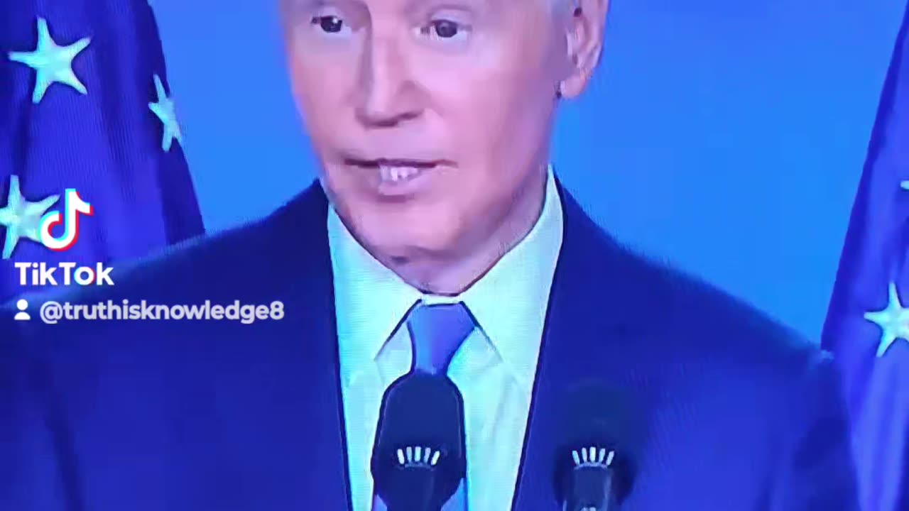 CQMMANDER AND CHIEF 🇺🇸✨🦅