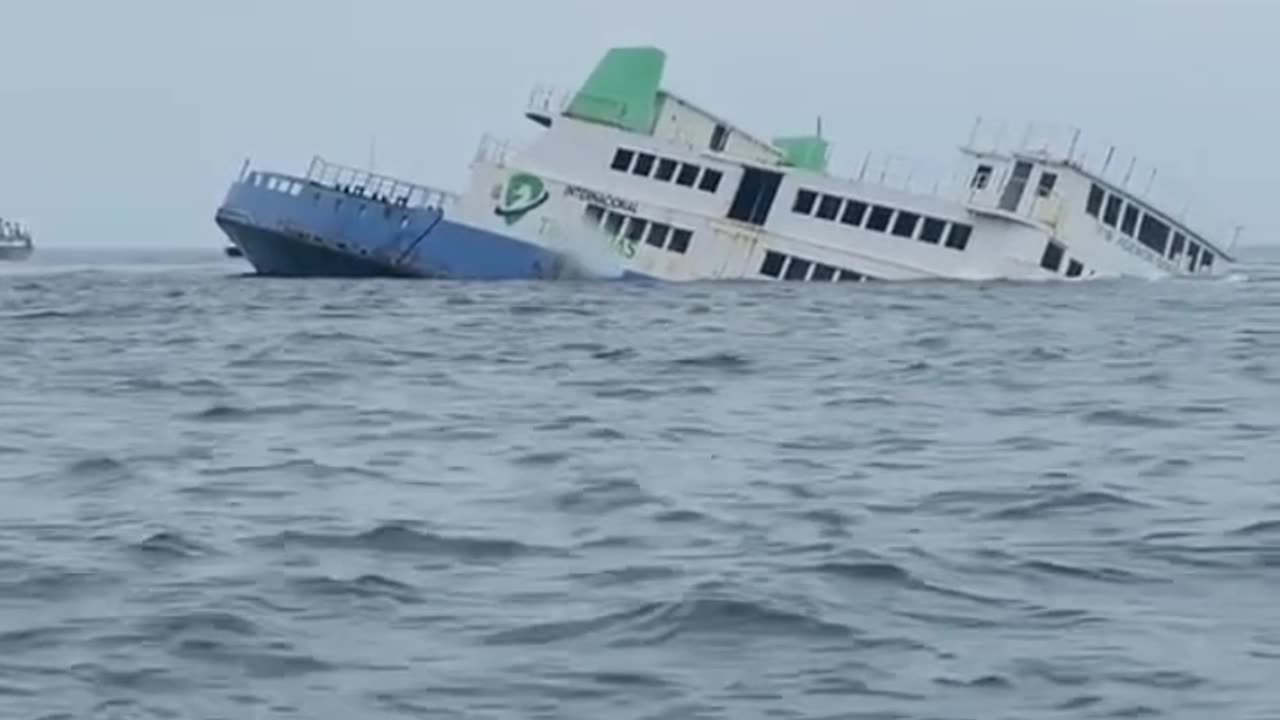 "SHIP SINKING"