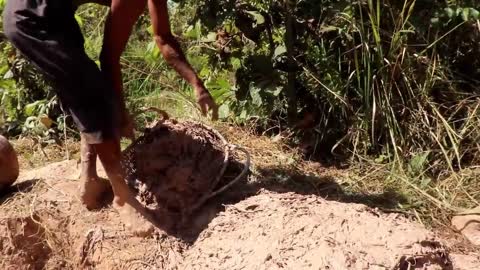 Building a four-story forest mud villa