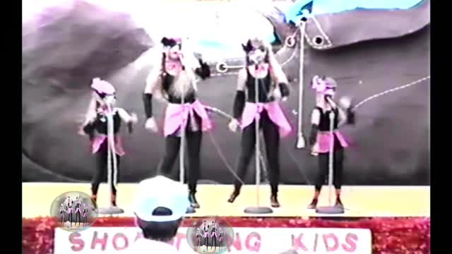 SHOESTRING KIDS - I WANNA DANCE - GALLERIA MAC DONALD'S