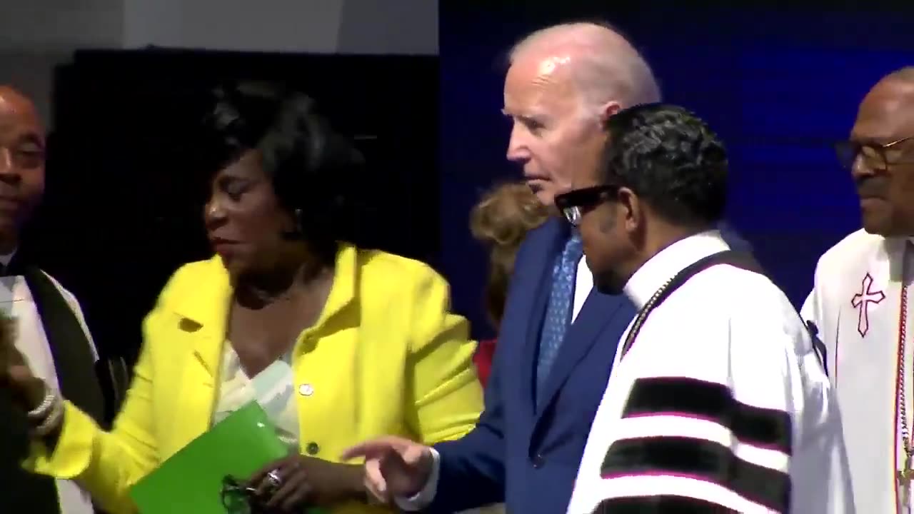 Biden's awkward Exit from Philly Church Visit 🚶‍♂️😬