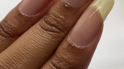 Cuccio Naturale Revitalizing Cuticle Oil